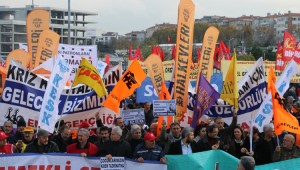  BAKIRKÖY'DE BİNLER SESLENDİ 'İNSANCA YAŞAMAK İSTİYORUZ'