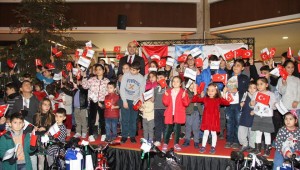 BAKIRKÖY'DE ÇOCUKLAR YENİ YIL DİLEKLERİNE KAVUŞTU