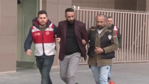 Bakırköy'de Randevusuz muayene talebinde bulunduğu doktorun burnunu kıran şüpheli tutuklandı