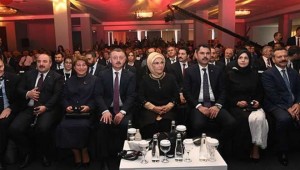 Kocaeli Belediyesi, Kartepe Zirvesi'ne 2 milyon harcadı; katılımcılara ipek Hereke halısı hediye edildi