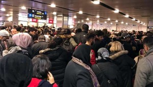 Pegasus çilesi her yere yayıldı: Biletler iptal edildi, yolcular ortada kaldı