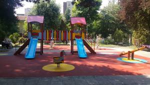 BAKIRKÖY'DE PARKLAR DEZENFEKTE EDİLDİ