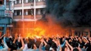 Sivas Katliamı: Madımak insanlık tarihinde kara bir leke 