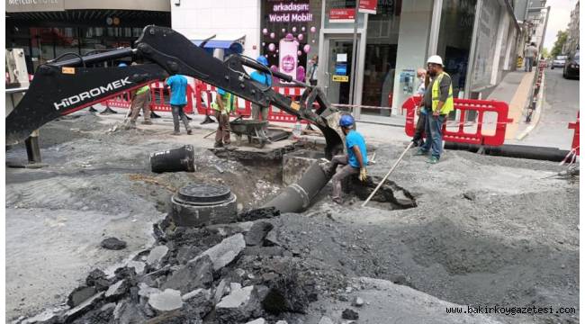 BAKIRKÖY'DE 30 YILDIR YAPILMAYAN ALT YAPI ÇALIŞMALARI DEVAM EDİYOR!