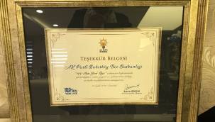 AK PARTİ İLÇE BAŞKANLIĞINA TEŞEKKÜR PLAKETİ!