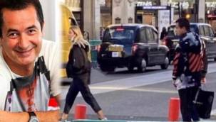 Acun Ilıcalı, kendisinden 30 yaş küçük sevgilisi Çağla Altunkaya'yla Londra'da görüntülendi