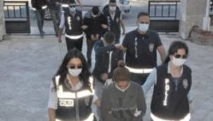 Aydın'da tapu dolandırıcılığı yapan 5 çete üyesi tutuklandı