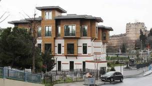 İBB'ye 50 milyon TL'ye mal olan bina, TÜGVA'ya 30 Milyona satılmış