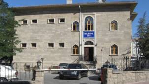 3 BELEDİYE ÇALIŞANI YOLSUZLUKTAN TUTUKLANDI!