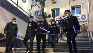 Gece kulüpleri ve taksi duraklarını haraca bağlayan 