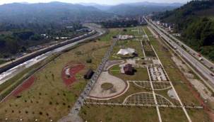 15 milyon TL harcanarak yapılan Botanik Park'ı otlak oldu!