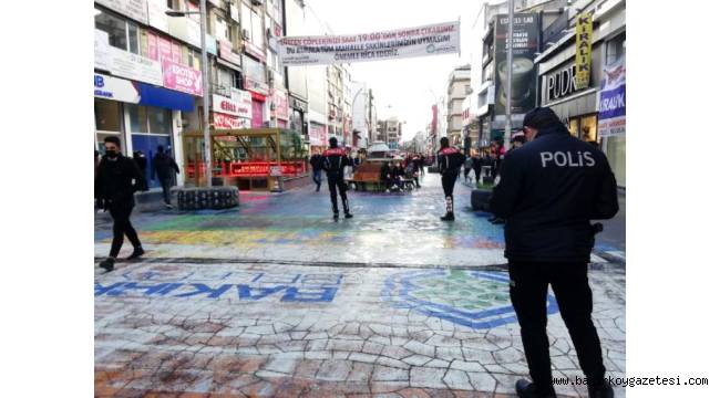 Bakırköy'de Polis Korona virüs denetimlerini aksatmıyor..