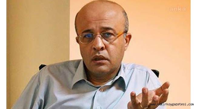 Gazeteci Ahmet Takan gözaltına alındı
