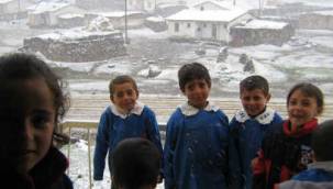 KAR YAĞAR KARIN ÜSTÜNE !