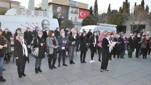 BAKIRKÖY'DE CHP'LİLER 8 MART KADINLAR GÜNÜNDE !!