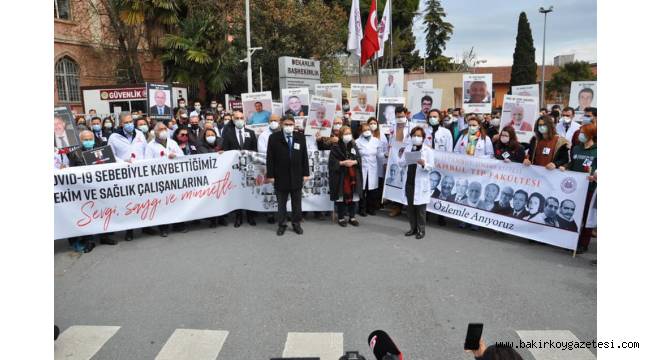 Kovid-19 nedeniyle yaşamını yitiren sağlık emekçileri anıldı
