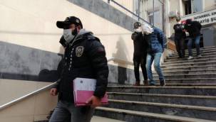 YEŞİLKÖY'DE 16 AYRI EVE GİREN HIRSIZLAR YAKALANDI