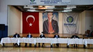 Bakırköy'de, İstanbul Belediyelerin Spor Müdürleri bir araya geldi.