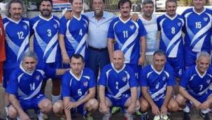  Zuhuratbaba yeniden canlandı , Şöhretler sahaya indi