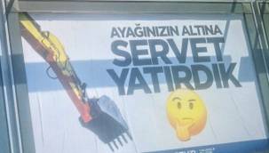 AKP'li belediyeden tepki çeken afiş: Ayağınızın altına servet yatırdık