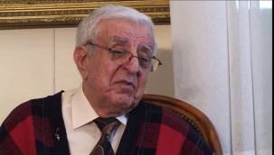 Bakırköy Mezarlığı'ndaki kabri başında Tiyatro ve sinema sanatçısı Üstün Asutay anıldı