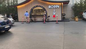 BAKIRKÖY'DE BENZİN İSTASYONU'NA KAÇAK KONDU BÜFE Mİ?