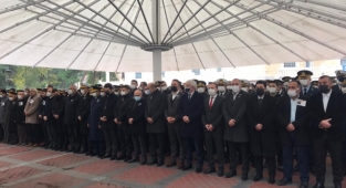 Bakırköy'de Şehit Cihan Geçit son yolculuğuna uğurlandı.