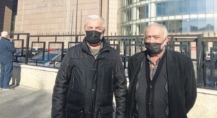 BAKIRKÖY’DE SAHTE AVUKAT EMEKLİLERİ DOLANDIRDI