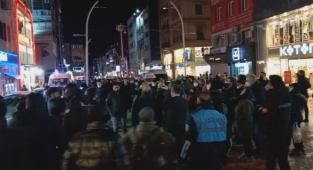 BAKIRKÖY'DE YEREL PROVAKATÖRLER İŞ BAŞINDA!