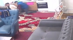 Milyonluk gasp! Çalışanların ellerini ayaklarını bağlayıp 11 milyon çaldılar