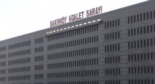 Bakırköy Adalet Sarayı'nda avukatın burnunu kıran şüpheli tutuklandı