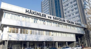 Bakırköy ve Çorlu savcıları meslekten men edildi