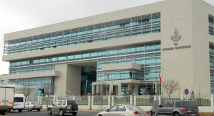 AYM, gazeteciye verilen tazminat kararını bozdu