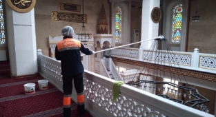 Bakırköy Belediyesi'nden camilerde Ramazan temizliği