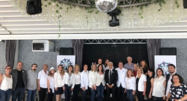 BAKIRKÖY KENT KONSEYİ VE BAKIRKÖY BELEDİYESİ İŞBİRLİĞİ İLE BAKIRKÖY'LÜLER YEŞİLYURT SPOR KULÜBÜNDE KAHVALTIDA BULUŞTULAR