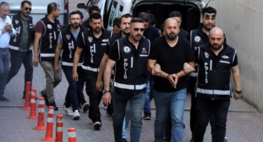 Paravan şirketle vatandaşı 100 milyon lira dolandıran çete üyeleri hakim karşısında