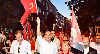 BAKIRKÖY'DE 30 AĞUSTOS ZAFER BAYRAMI 100 YIL YÜRÜYÜŞÜNE YOĞUN KATILIM