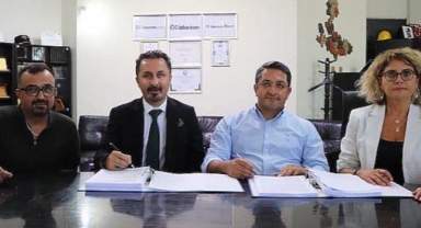 İZMİR BÜYÜKŞEHİR BELEDİYE MECLİSİNDE ,CHP'Lİ BAKIRKÖY MECLİS ÜYESİ ÖZDEN YERLİKAYA TARTIŞILDI!