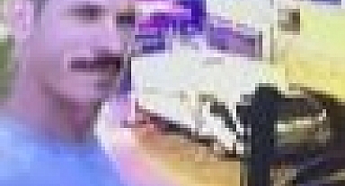 Bakırköy’de eski komşusunu satırla öldürdü!