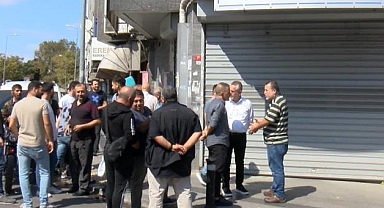 İstanbul'da döviz bürosunda çalışan bir şahıs, esnafın bıraktığı 5 milyon dolar