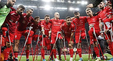 Türkiye Angola'dan rövanşı farklı aldı dünya şampiyonu oldu