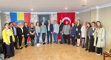 Ev Sahipliğini Bakırköy Kent Konseyinin yaptığı İKK Katılım Kafe programında Kent Yaşamı Hakkında Konuşuldu