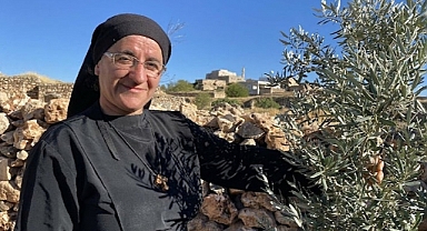 36 yıl sonra Türkiye’ye dönen Süryani rahibenin evine saldırı