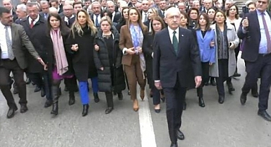 CHP lideri Kemal Kılıçdaroğlu ve vekiller Adalet Bakanlığı'na yürüdü