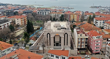 Cumhuriyet tarihinin ilk kilisesinde açılış için son eksikler gideriliyor