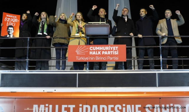 CHP Genel Başkanı Özgür Özel Bakırköy'de konuştu