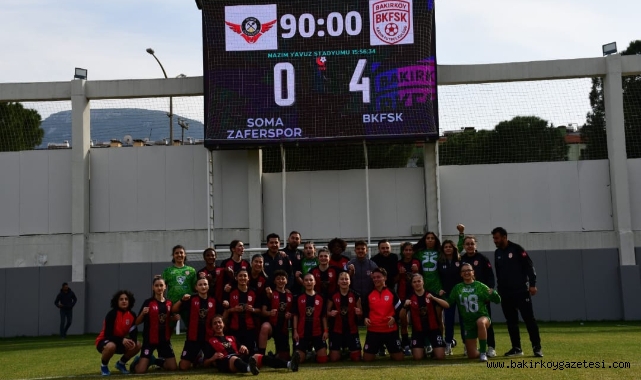 BAKIRKÖY KADIN FUTBOL TAKIMI ŞAMPİYON OLUP SÜPER LİGE ÇIKTI.
