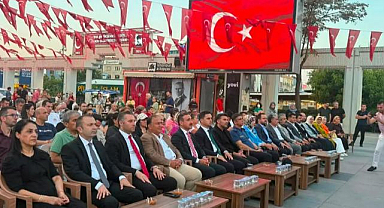 Bakırköy'de 15 Temmuz Demokrasi Nöbetine Yoğun Katılım