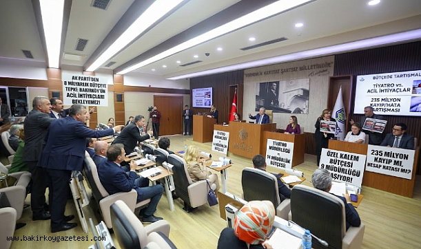 AK PARTİ'DEN OVALIOĞLU'NUN 8 MİLYARLIK BÜTÇESİNE TEPKİ! BAKIRKÖY'ÜN ACİL İHTİYAÇLARI BEKLEYEMEZ!