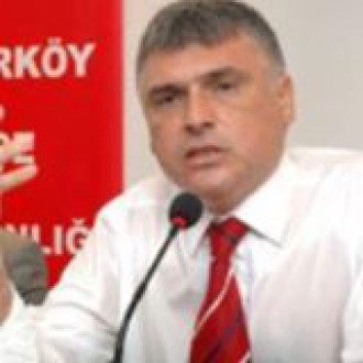 ALİ FATİNOĞLU CHP STANDINDAYDI.
